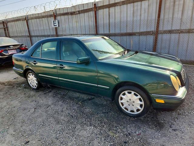 1996 MERCEDES-BENZ E 320