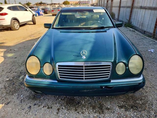 1996 MERCEDES-BENZ E 320