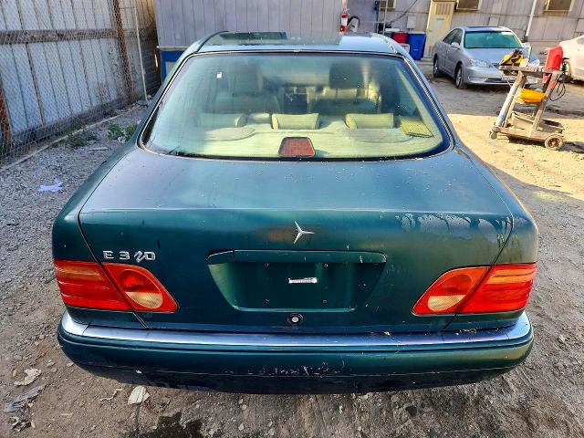 1996 MERCEDES-BENZ E 320