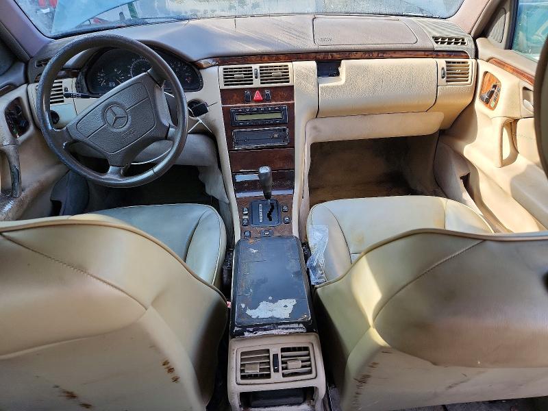 1996 MERCEDES-BENZ E 320