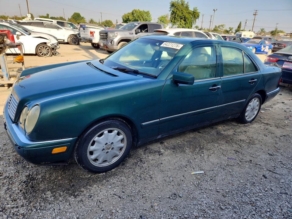 1996 MERCEDES-BENZ E 320